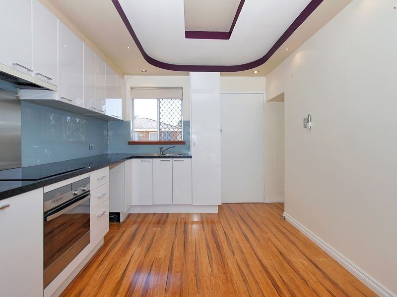 11/4 Southend Rd, Hamilton Hill WA 6163