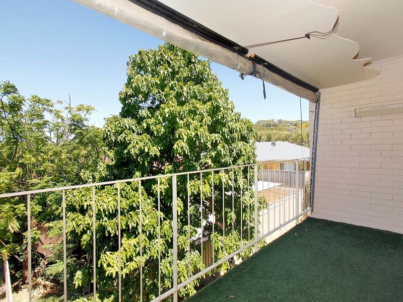 11/4 Southend Rd, Hamilton Hill WA 6163