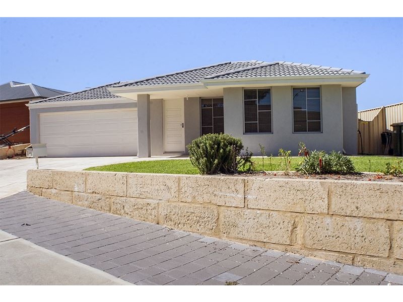 4 Portchester Avenue, Orelia WA 6167