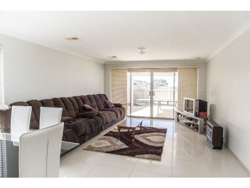 4 Portchester Avenue, Orelia WA 6167