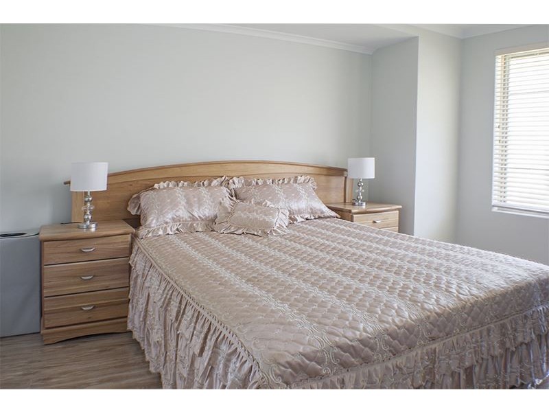 4 Portchester Avenue, Orelia WA 6167