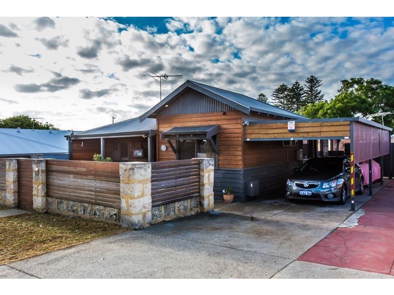 12 Reserve Road, Spearwood WA 6163