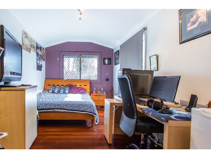 12 Reserve Road, Spearwood WA 6163