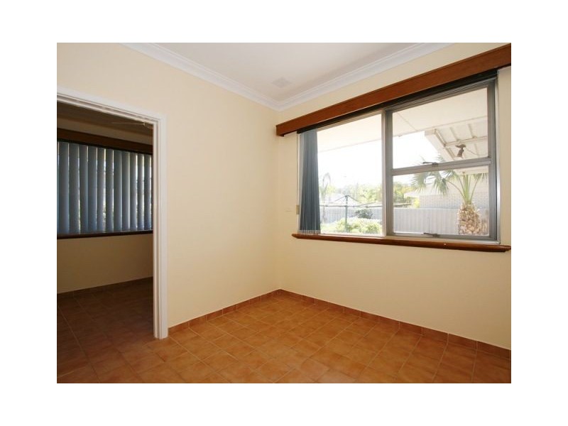 452 Rockingham Road, Munster WA 6166