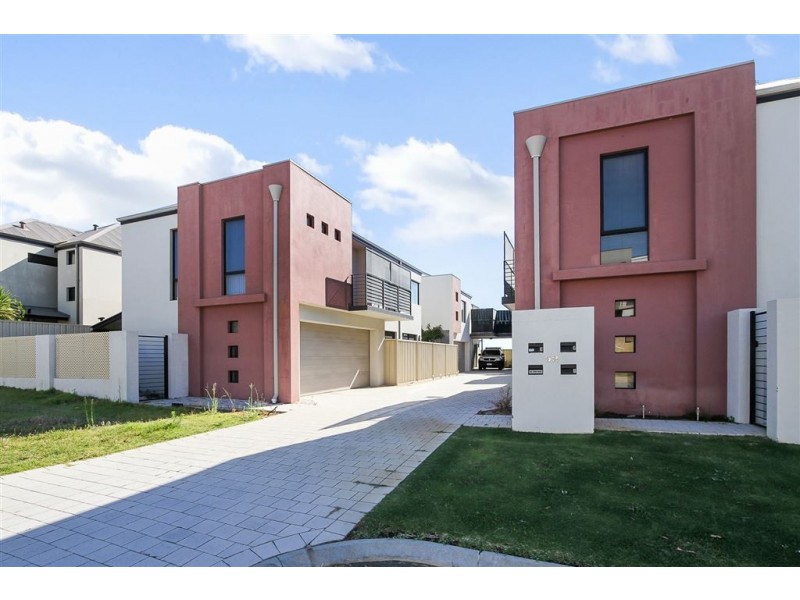 4/52 Spinnaker Heights, Yangebup WA 6164