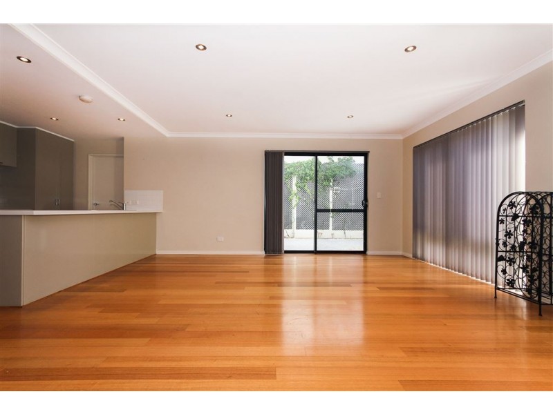 4/52 Spinnaker Heights, Yangebup WA 6164