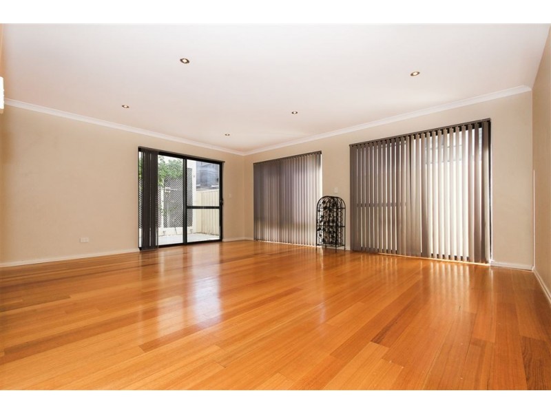4/52 Spinnaker Heights, Yangebup WA 6164