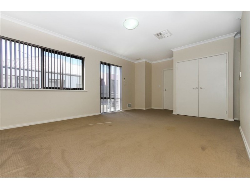 4/52 Spinnaker Heights, Yangebup WA 6164