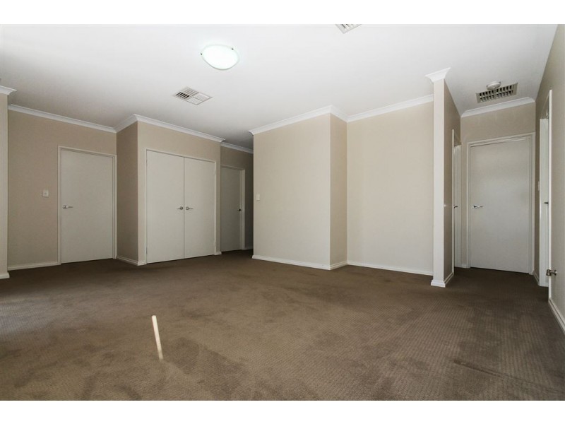 4/52 Spinnaker Heights, Yangebup WA 6164