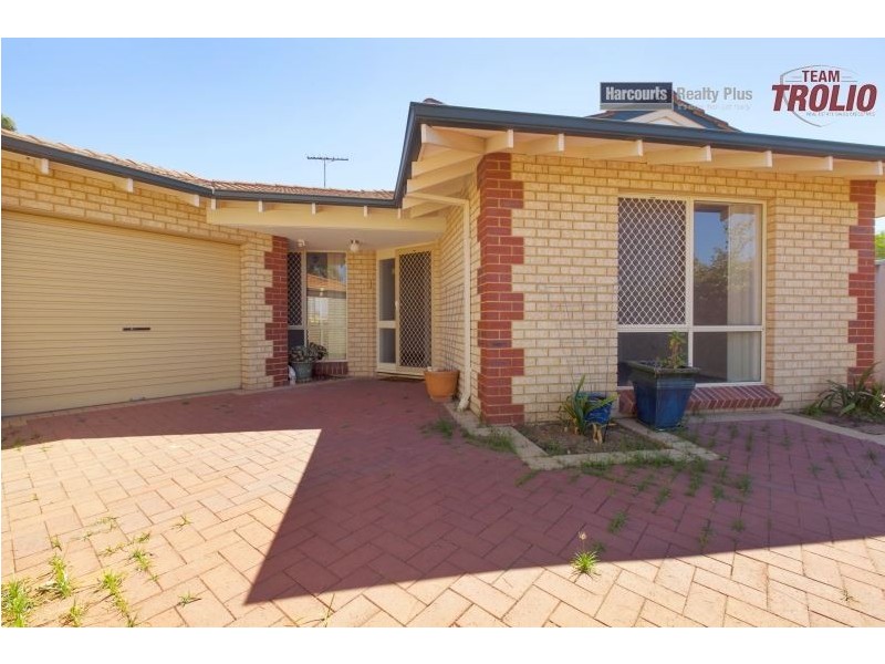 15A Gumina Place, Munster WA 6166