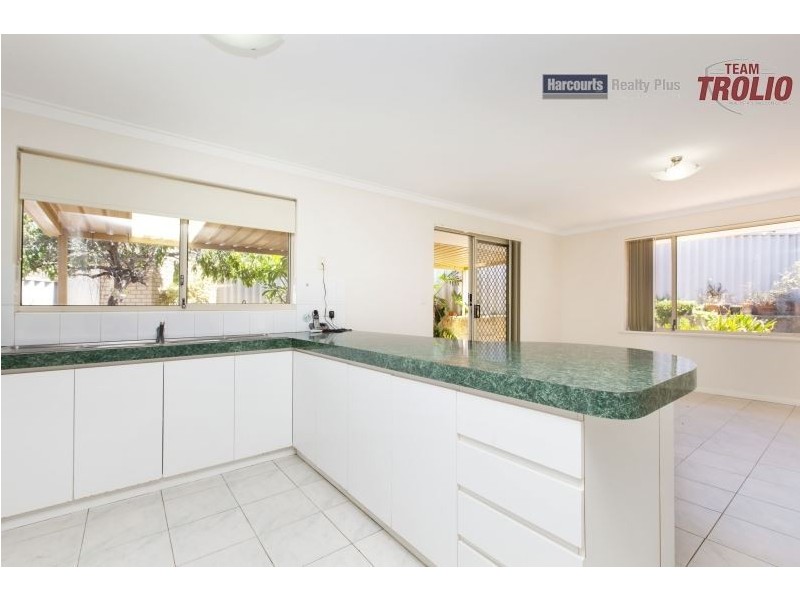 15A Gumina Place, Munster WA 6166