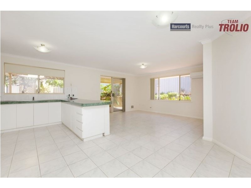 15A Gumina Place, Munster WA 6166