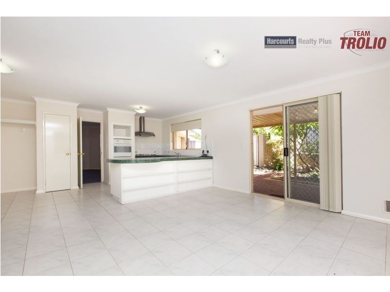 15A Gumina Place, Munster WA 6166