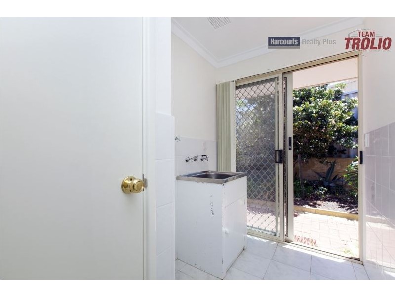 15A Gumina Place, Munster WA 6166