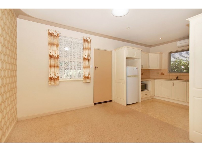 17 Scales Way, Spearwood WA 6163