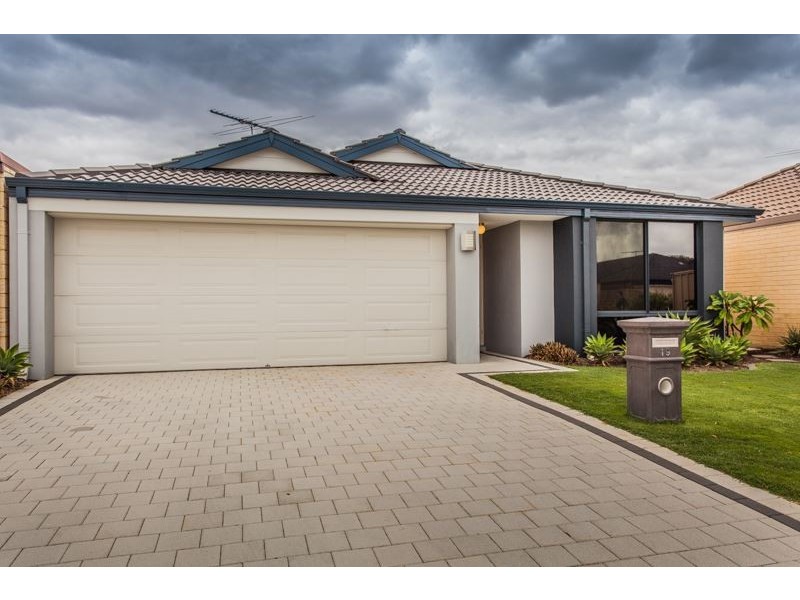 19 Keyham Street, Bertram WA 6167