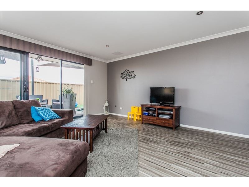 19 Keyham Street, Bertram WA 6167