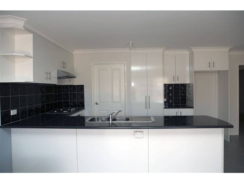 2/3 Laquila Circle, Beeliar WA 6164