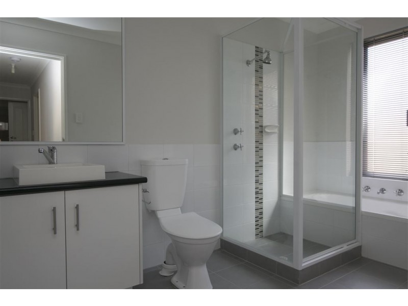 2/3 Laquila Circle, Beeliar WA 6164