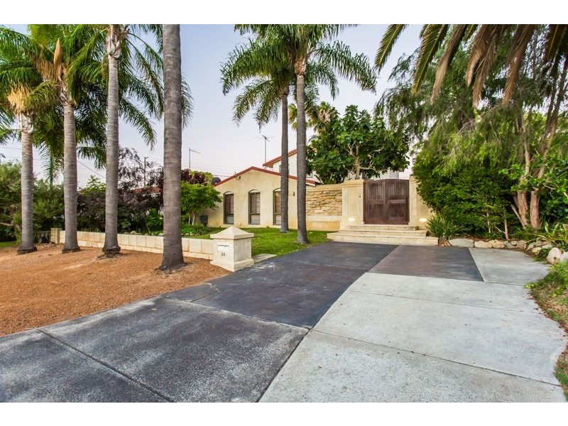 34 Pilgrim Way, Hamilton Hill WA 6163