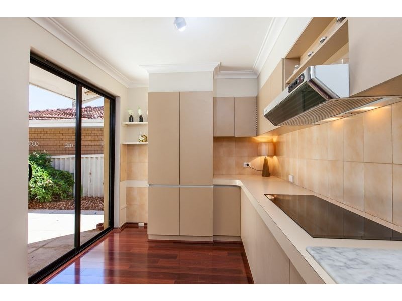 34 Pilgrim Way, Hamilton Hill WA 6163