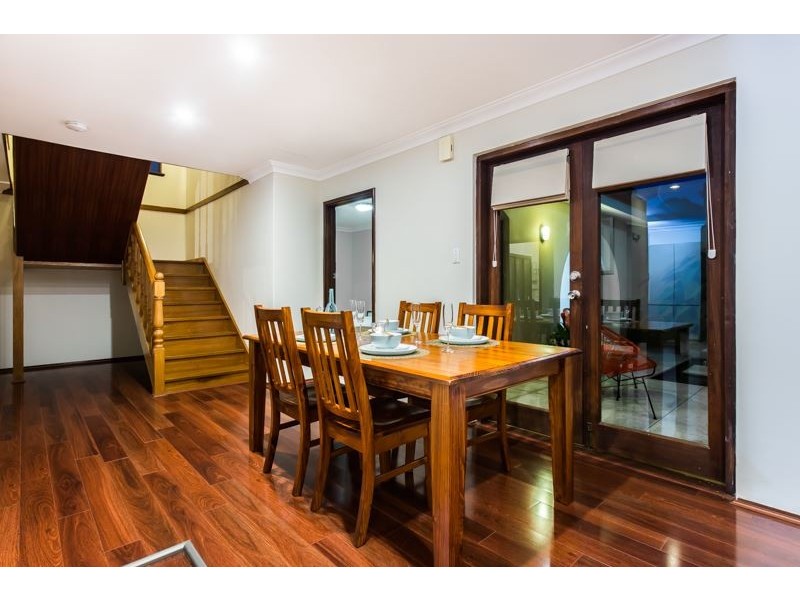 34 Pilgrim Way, Hamilton Hill WA 6163