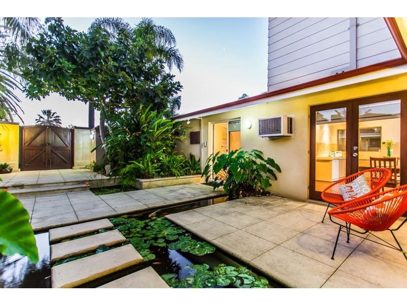 34 Pilgrim Way, Hamilton Hill WA 6163