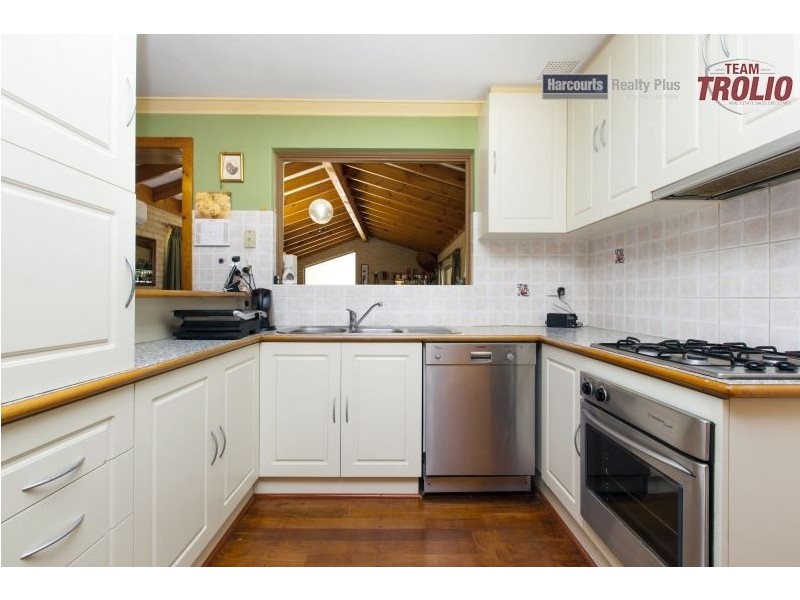 11 Falstaff Crescent, Spearwood WA 6163