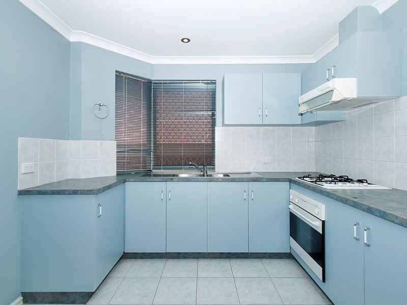 8/51 Kent St, Spearwood WA 6163