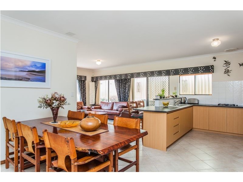 158a Forrest Road, Hamilton Hill WA 6163