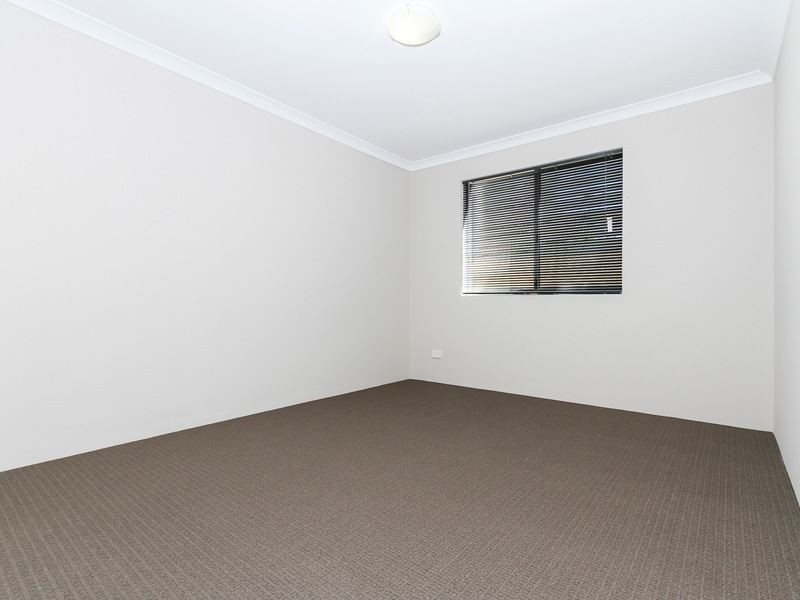 15/57 Southwell Crescent, Hamilton Hill WA 6163