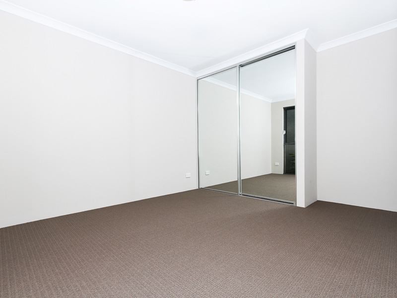 15/57 Southwell Crescent, Hamilton Hill WA 6163