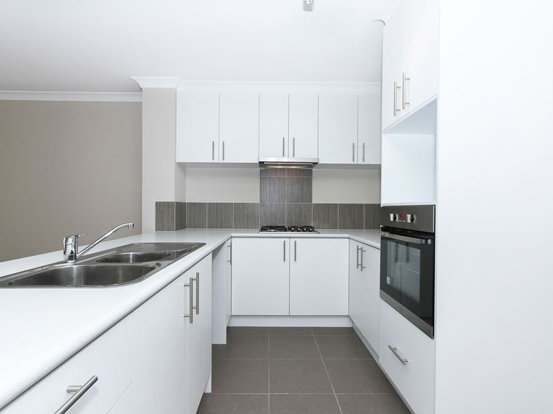 15/57 Southwell Crescent, Hamilton Hill WA 6163