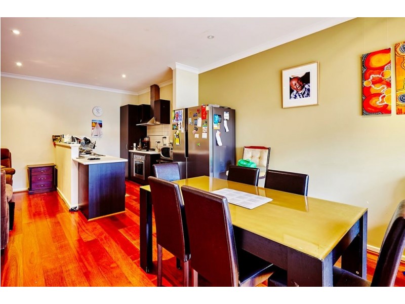 3/2 Straughair Street, Hamilton Hill WA 6163