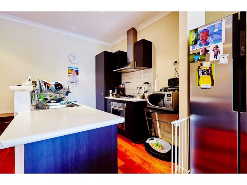 3/2 Straughair Street, Hamilton Hill WA 6163