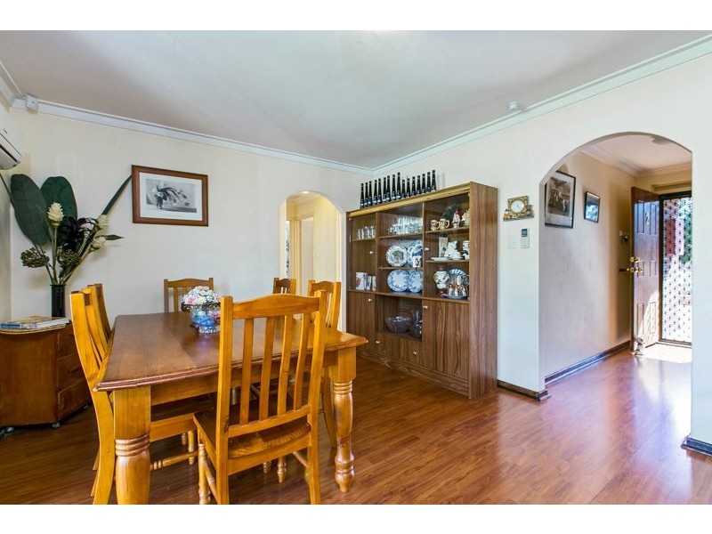 2 Orchard Road, South Lake WA 6164