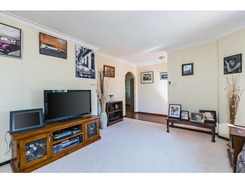 2 Orchard Road, South Lake WA 6164