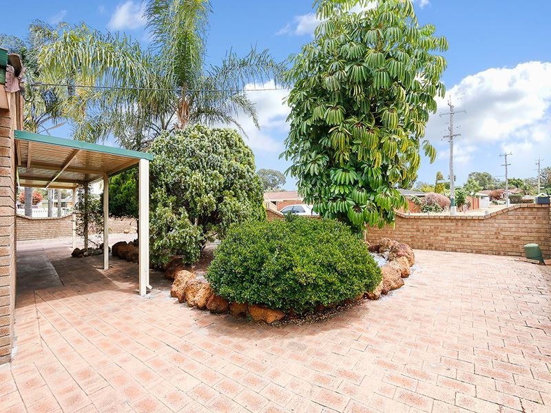 24 South Lake Drive, South Lake WA 6164