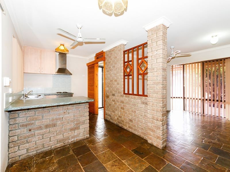 24 South Lake Drive, South Lake WA 6164