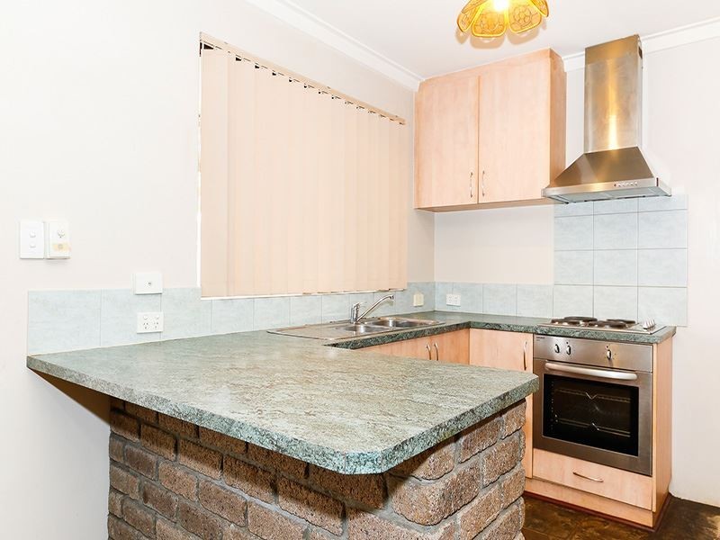 24 South Lake Drive, South Lake WA 6164