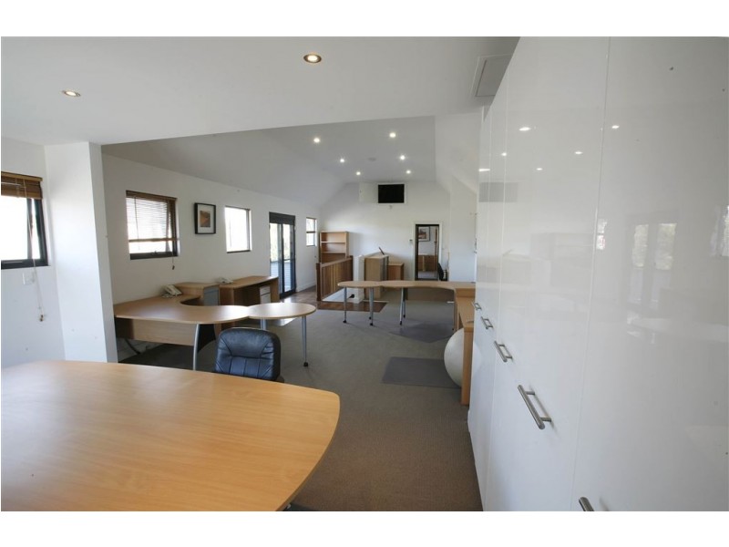 75 Wray Avenue, Fremantle WA 6160