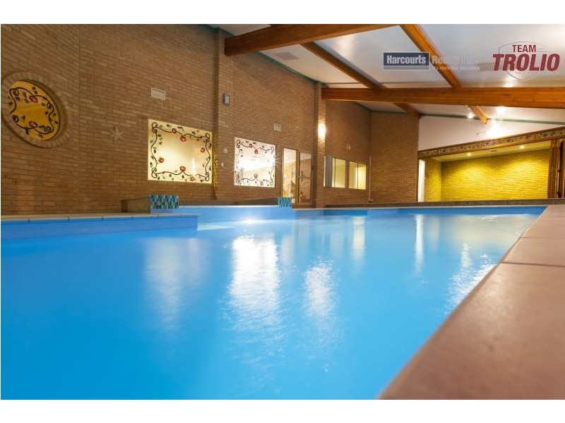 11 Tunis Place, Coogee WA 6166