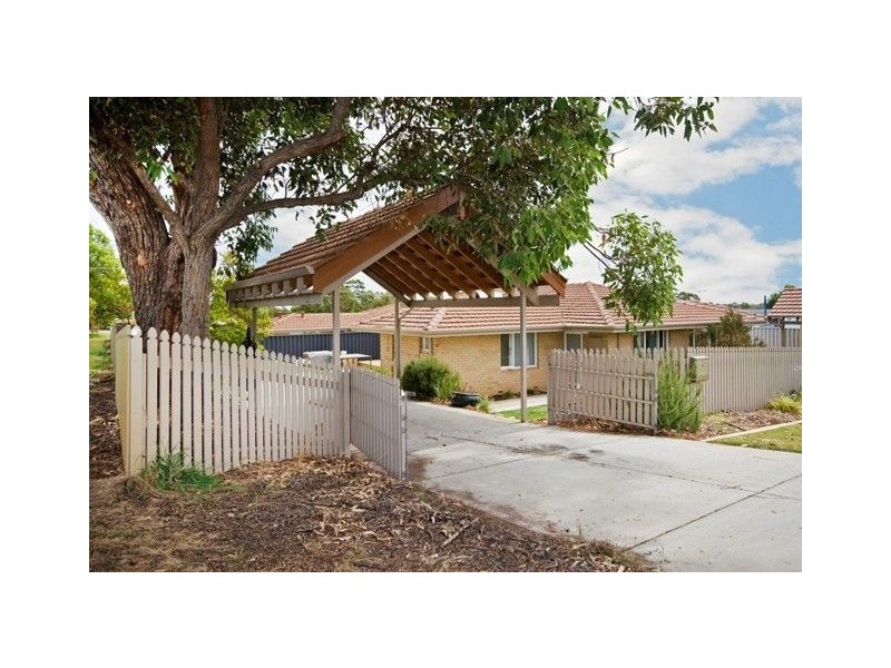 11 Watterton Place, Hamilton Hill WA 6163