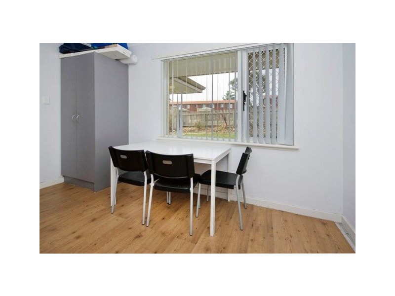 11 Watterton Place, Hamilton Hill WA 6163