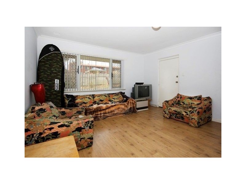 11 Watterton Place, Hamilton Hill WA 6163