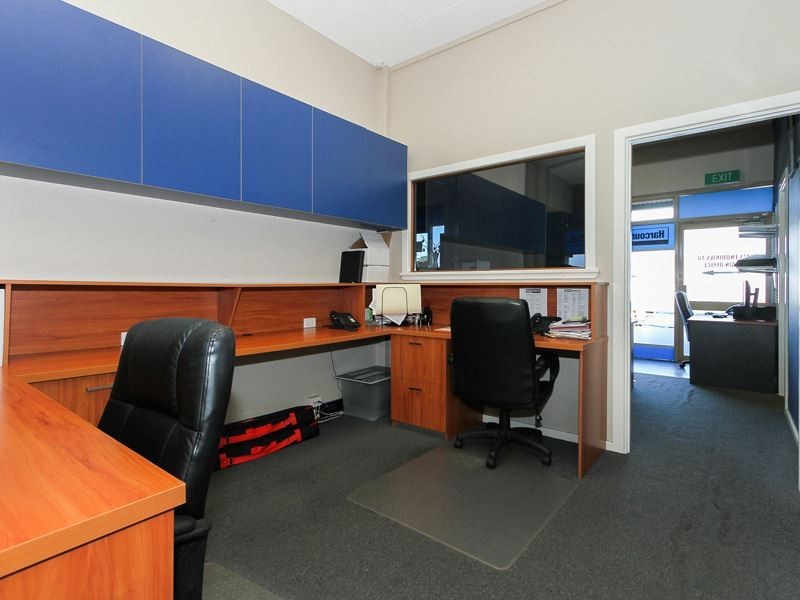 9/1 Simms Road, Hamilton Hill WA 6163