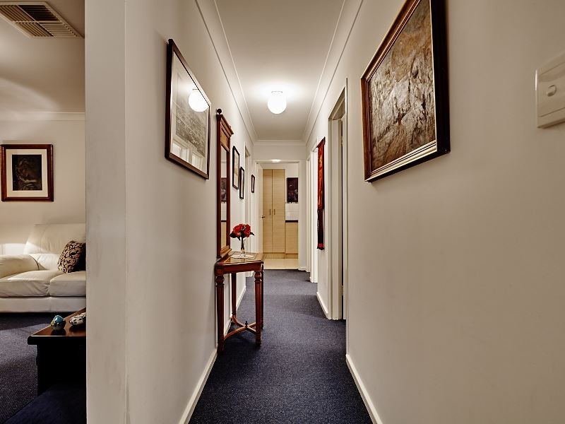 25 Helena Place, Hamilton Hill WA 6163