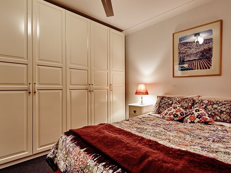 25 Helena Place, Hamilton Hill WA 6163