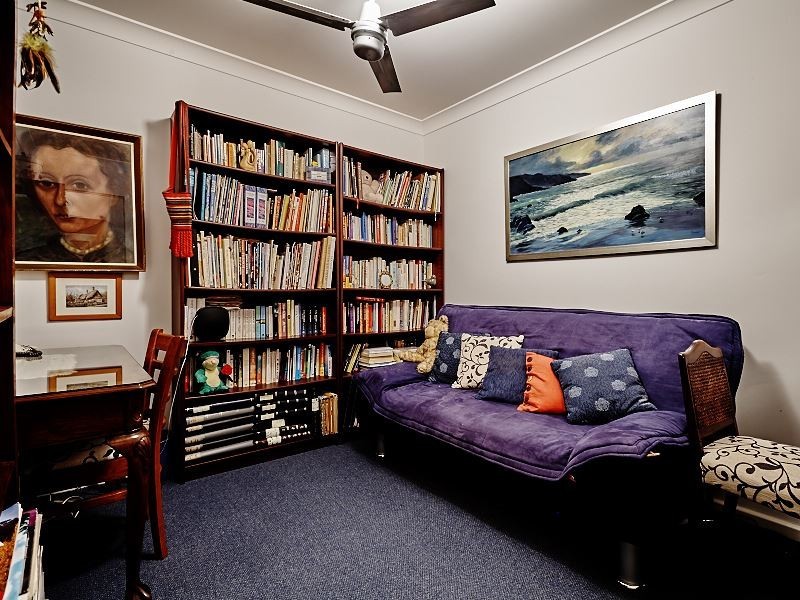 25 Helena Place, Hamilton Hill WA 6163