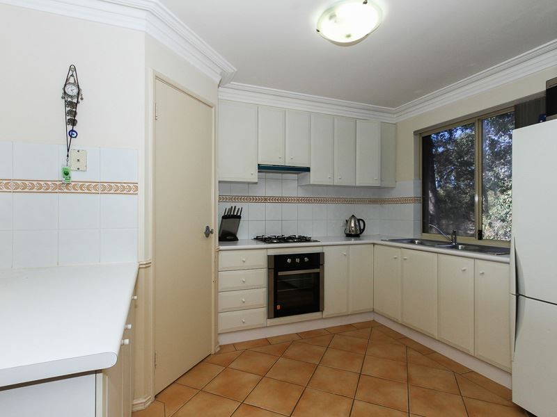 12/16 Ritz Court, Bibra Lake WA 6163